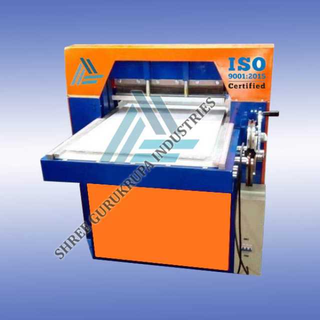 Efficient Zigzag Sample Cutting Machine for Textile Industry